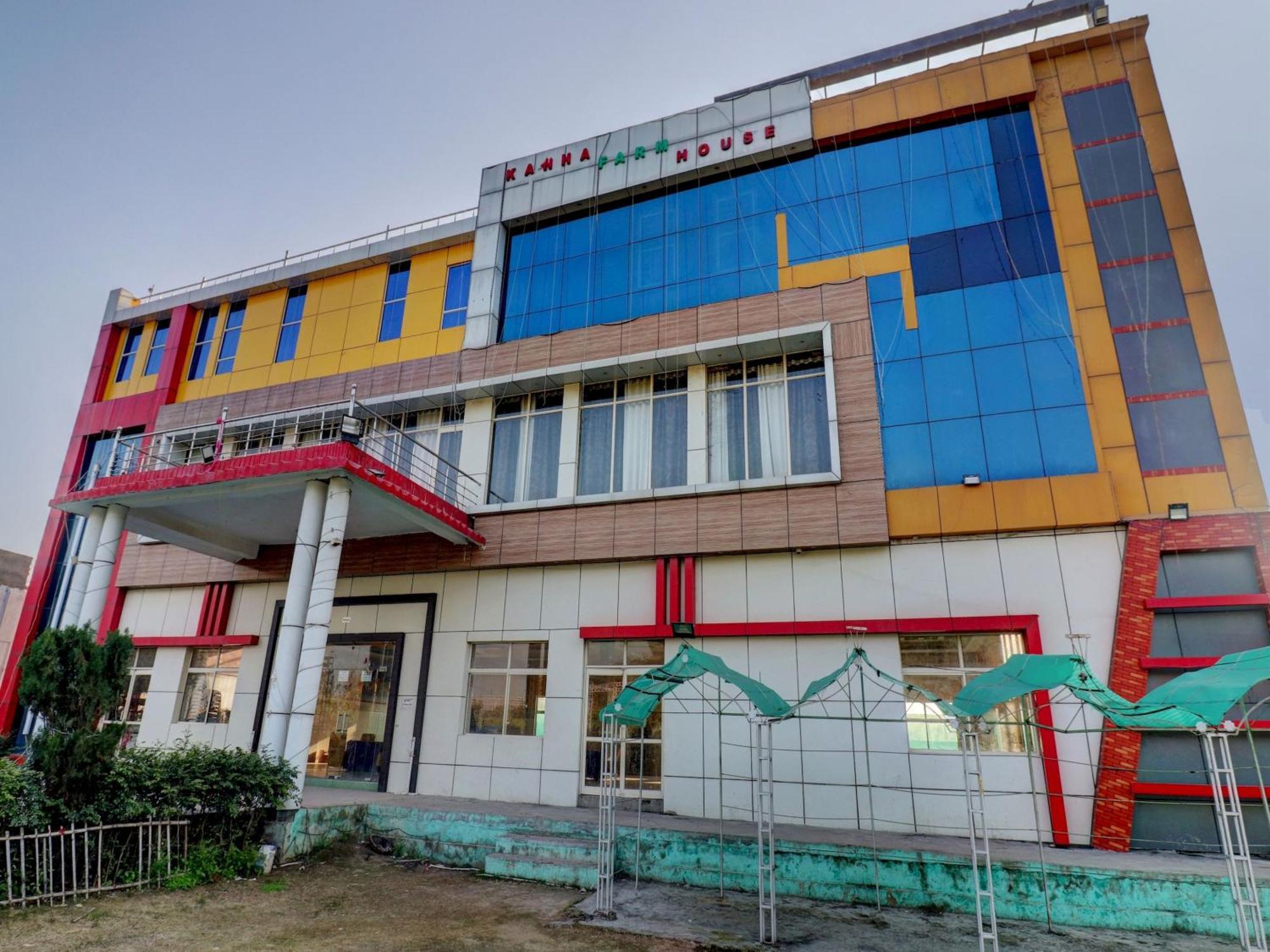 Capital O Kanha Resort Sikandra Rao Exterior photo